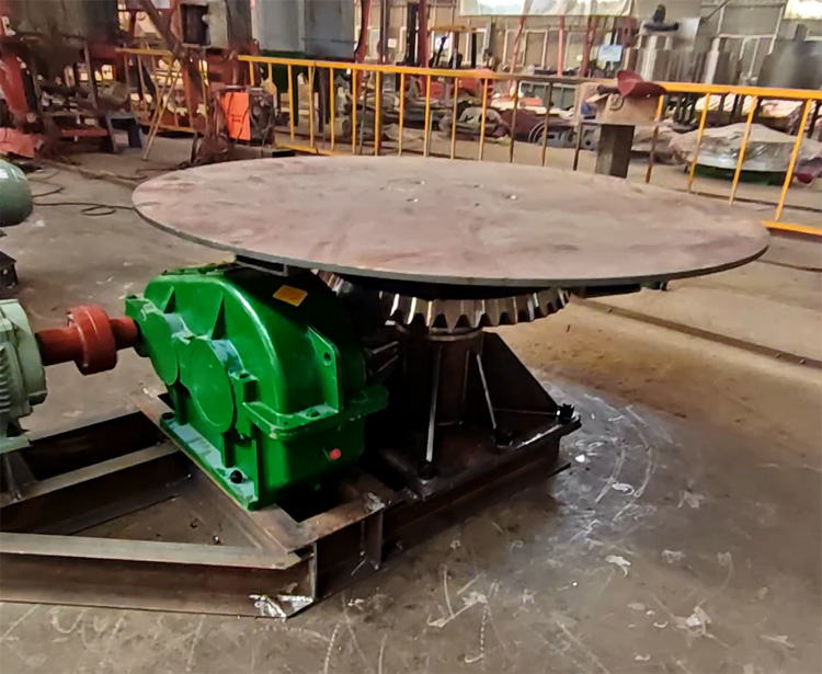 客戶定制1.5米圓盤給料機2臺